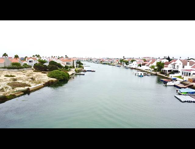 413M² VACANT LAND FOR SALE IN PORT OWEN